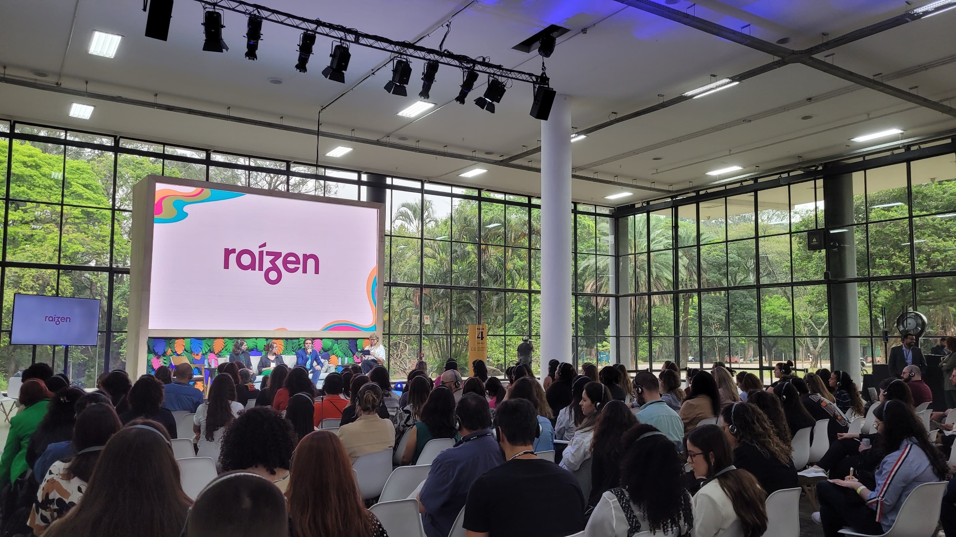 Daniel Morais Assunção em palestra na Raízen